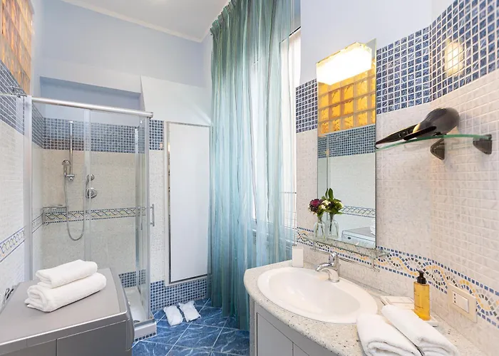 Prestigious Penthouse Piazza Barberini Apartment