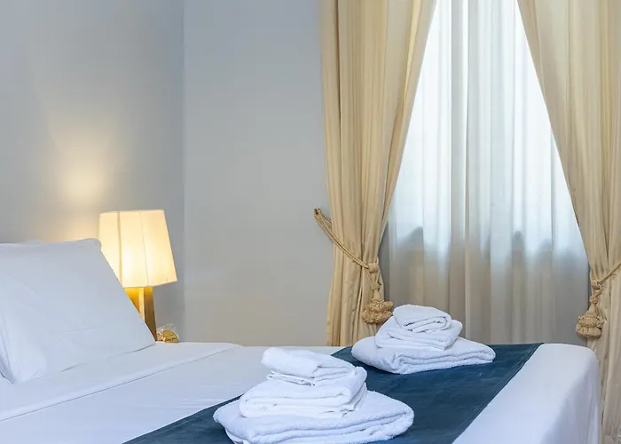 Prestigious Penthouse Piazza Barberini Apartment Rom