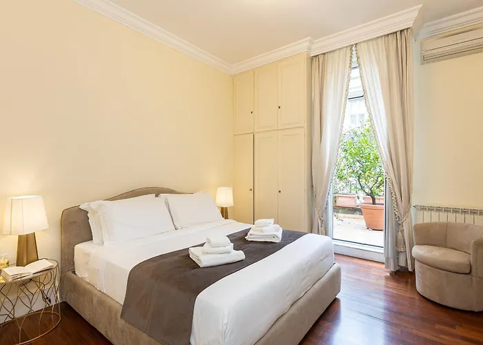 Prestigious Penthouse Piazza Barberini *