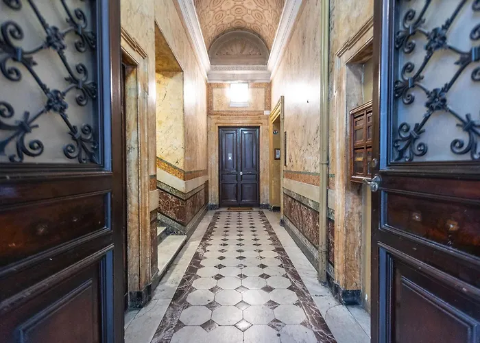Prestigious Penthouse Piazza Barberini