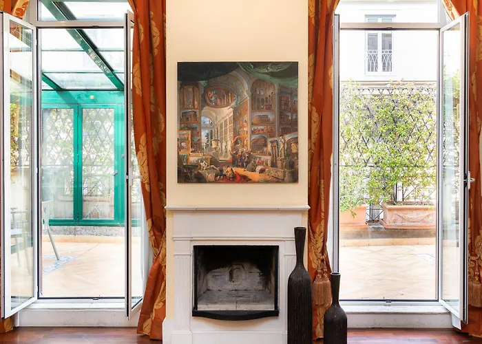 Prestigious Penthouse Piazza Barberini *