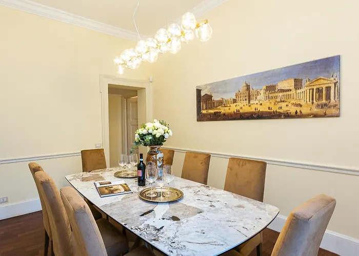 Prestigious Penthouse Piazza Barberini Rom