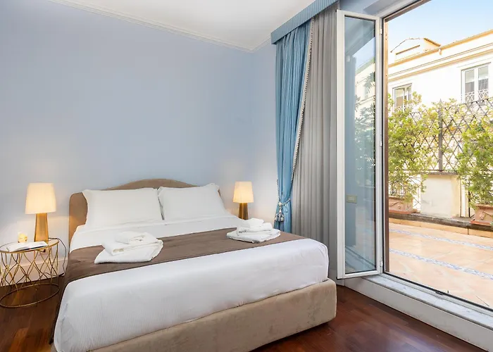 Prestigious Penthouse Piazza Barberini *